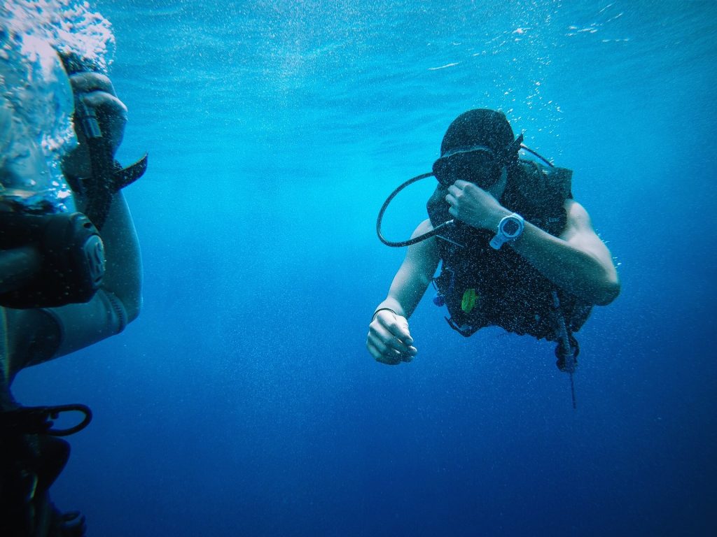 10 Scuba Diving Safety Tips