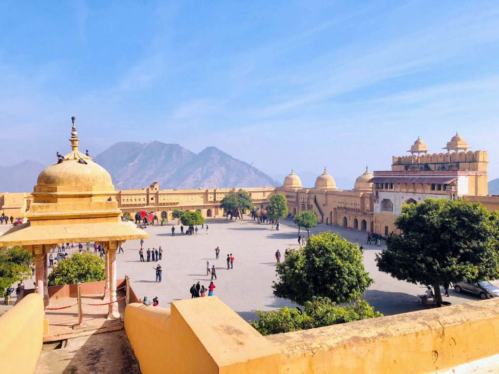 The Royal Orient Trian explores the charming city of Jaipur