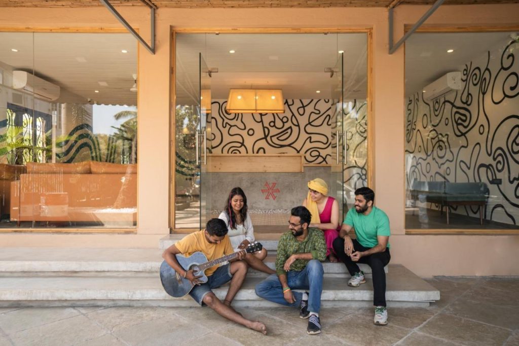 Image Credits: Booking.com