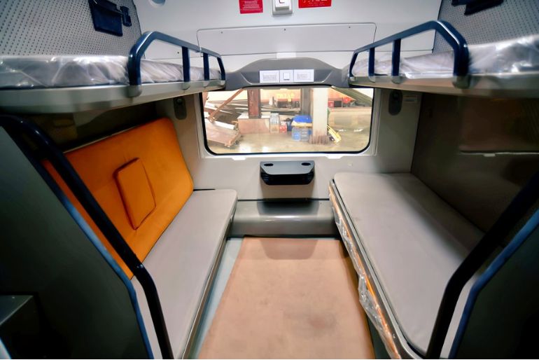 Lucknow - Mumbai Sleeper Vande Bharat