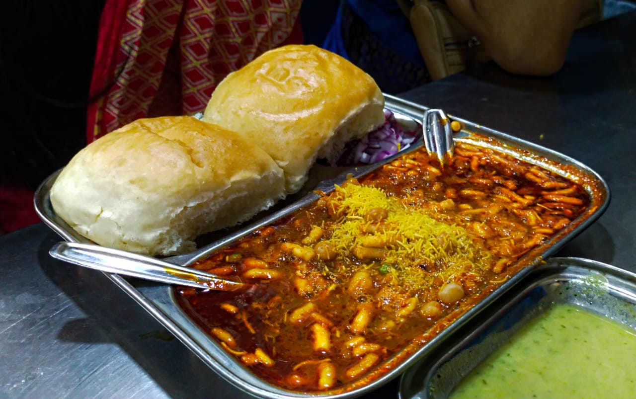 Best Misal In Pune